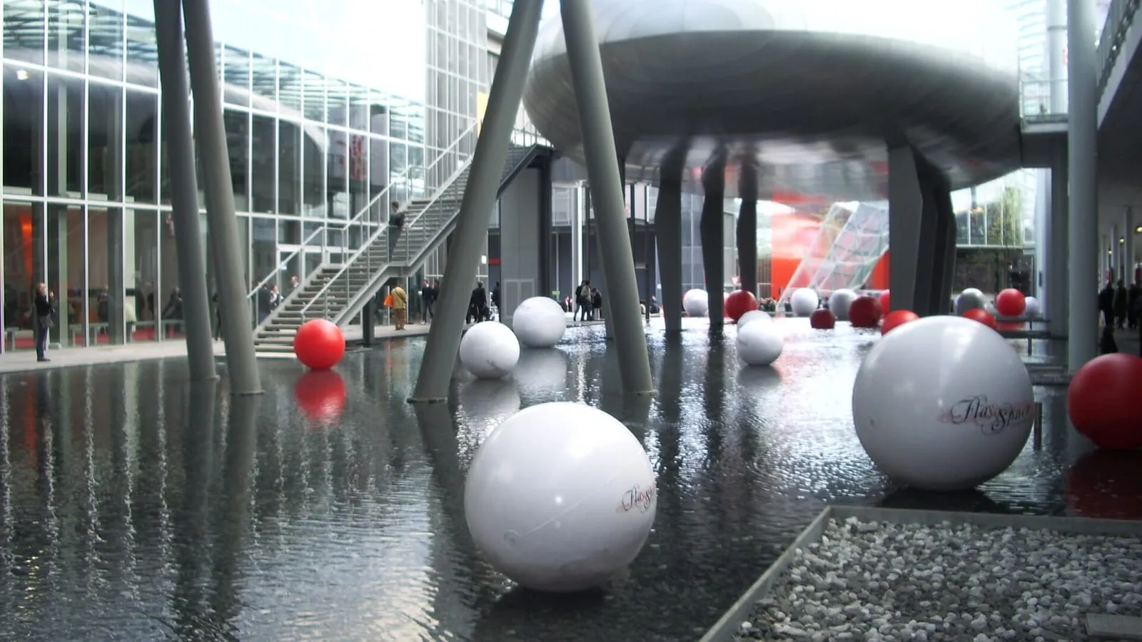 The glass canopy over the central axis of the Fieramilano Rho-Pero exhibition centre, the destination of this private transfer from Milan